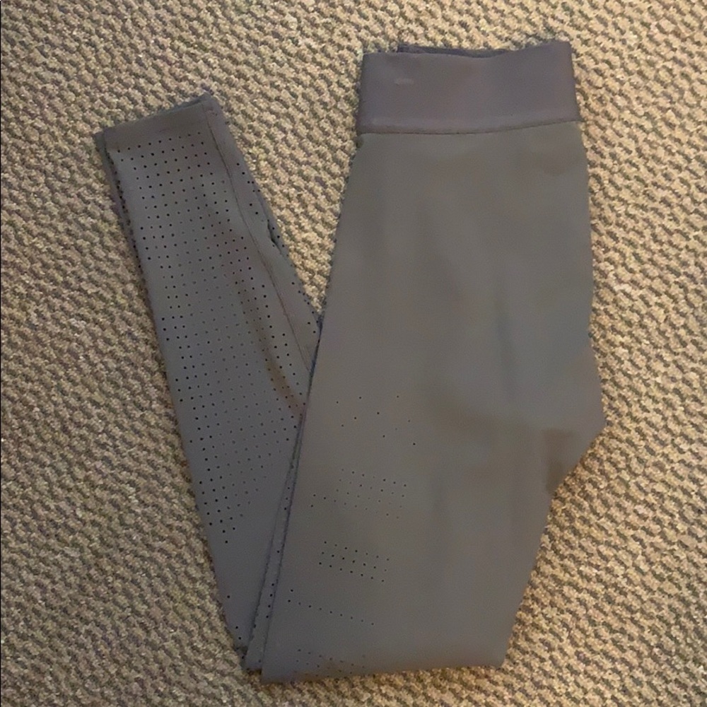Lululemon Ride & Reflect Tight size 6